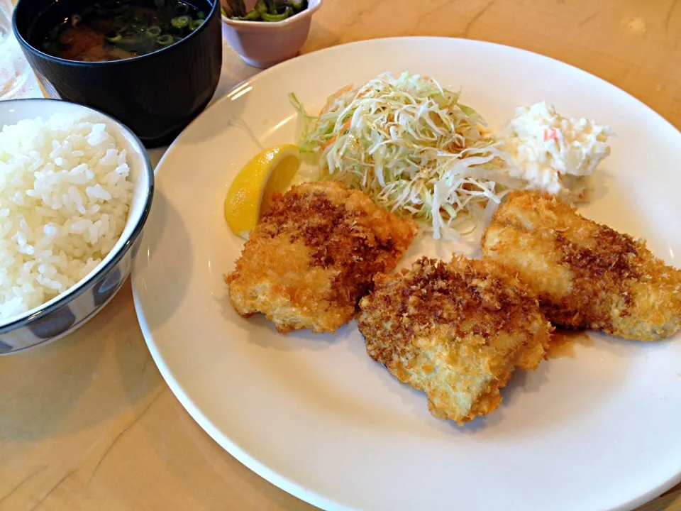 魚フライ定食 500円|Kojiさん