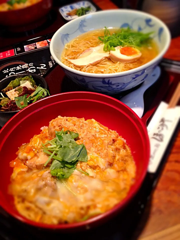 比内地鶏の親子丼とラーメン|arujiさん