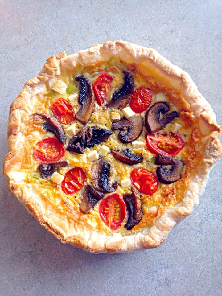 Tomato mushroom ham and leek quiche|Chrisy Hillさん