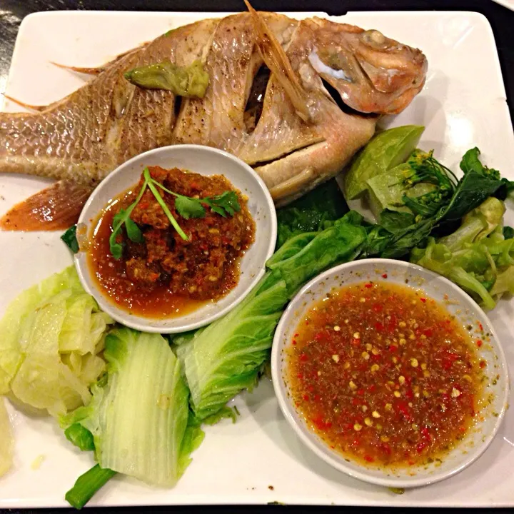 ปลาทับทิมนึ่ง Steamed Fish With Veg&Herbs|nicky tangさん