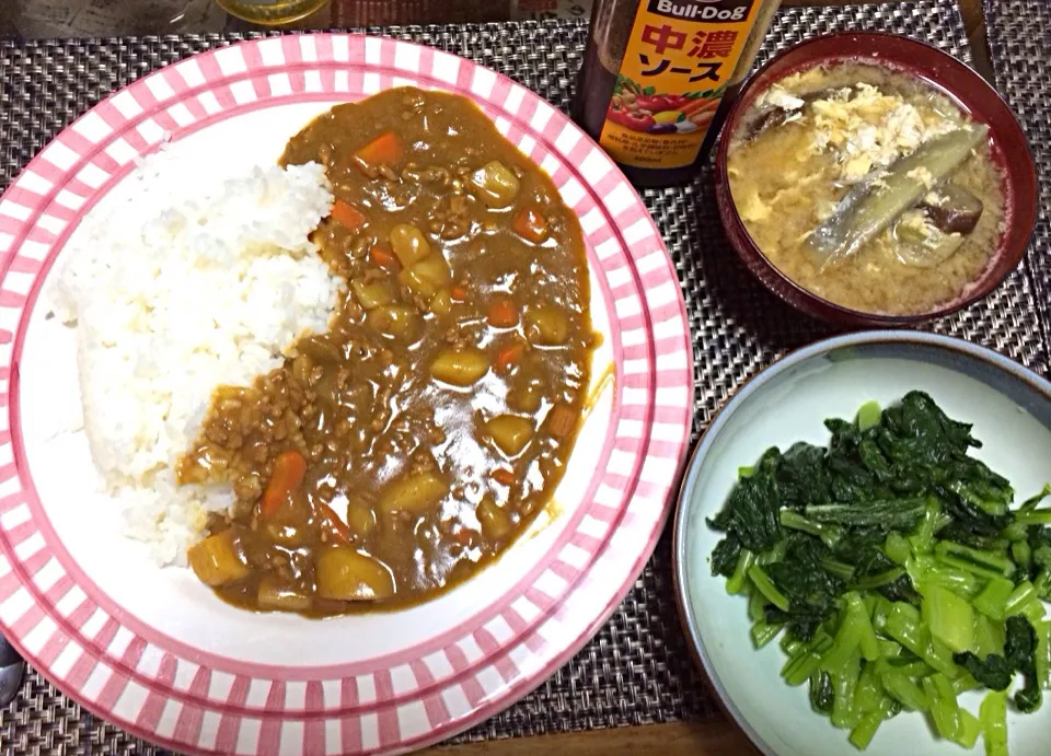 Snapdishの料理写真:#夕飯 炒めナス玉子ミョーガ味噌汁、野沢菜、挽肉カレーライス(2日目のカレーやばい)。もちろんおかわりしたさ！|ms903さん