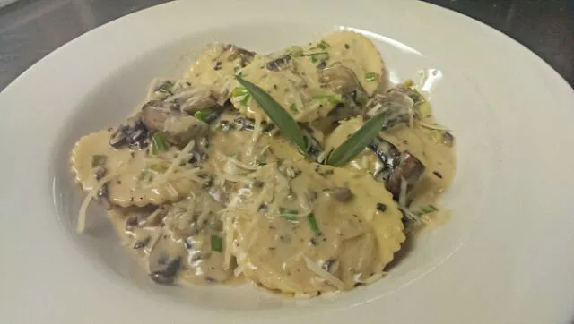 Snapdishの料理写真:wild mushroom ravioli in a portabella mushroom cream sauce|Colin Crandallさん