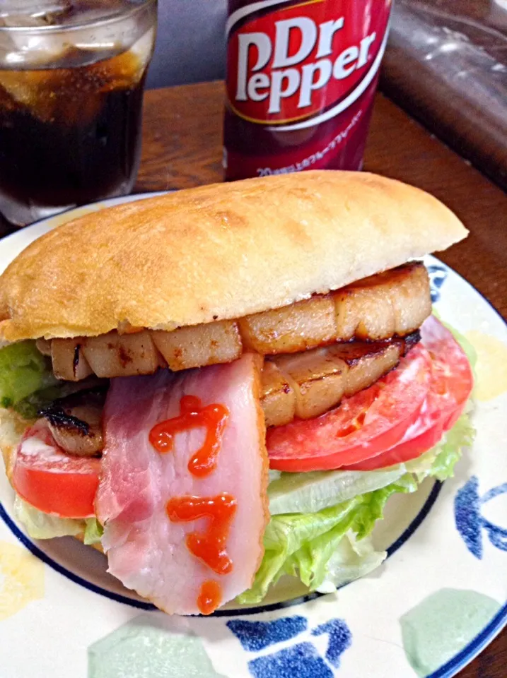 PBLT サンドイッチ😎                       PBLT Sandwich, Pork belly, Lettuce and Tomato|yorikoさん