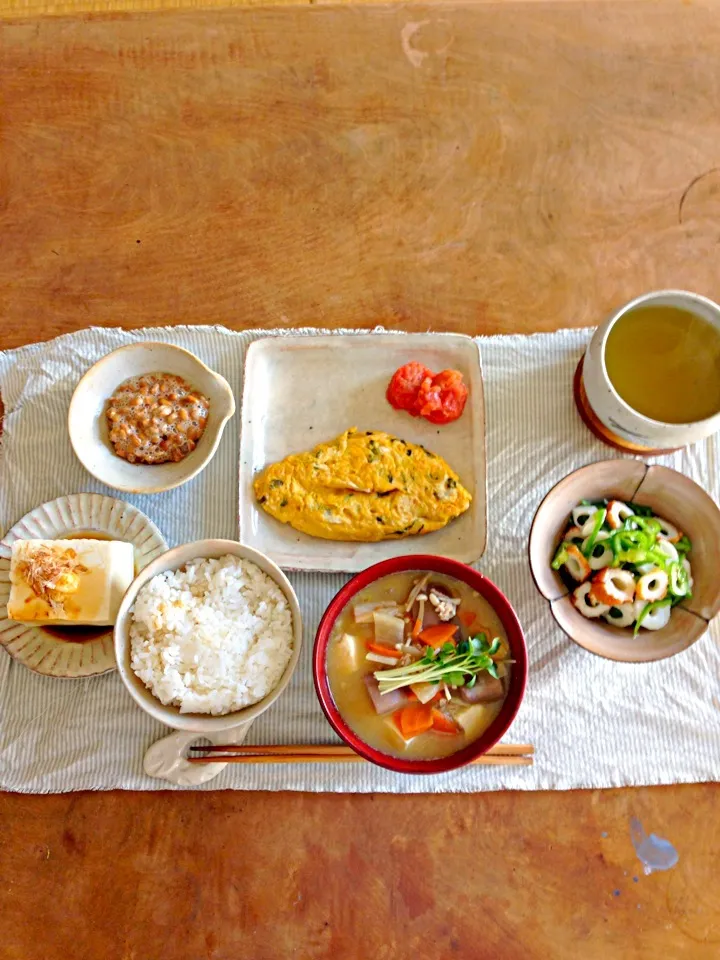 朝ごはん、卵焼き変な形になりました。|ツルさん