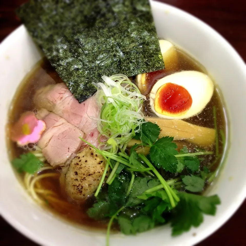 極似星ラーメン 食べるまでに30分、でも美味かったから問題なし！ また来よう、っと。|Keitaさん