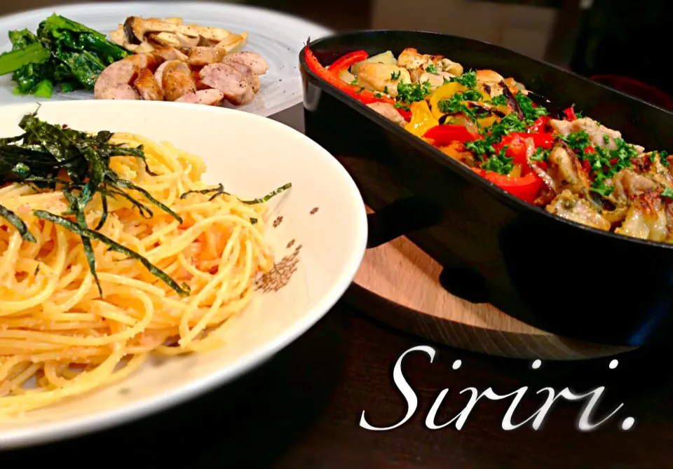 旦那さんと合作料理＼(^o^)／チキンと野菜のグリル、たらこパスタ、生ソーセージと焼き野菜|シリリさん