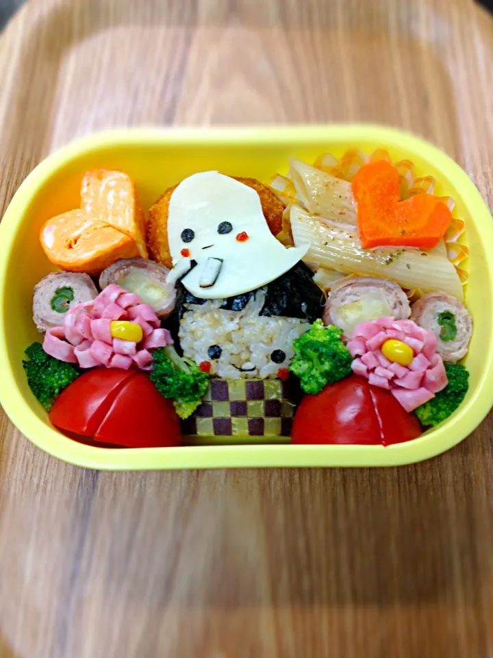 オバケちゃん、乗っちゃった弁当💕|ともさん