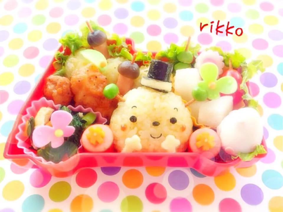 シルクハット🎩のいもむしくん弁当💛|rikkoさん