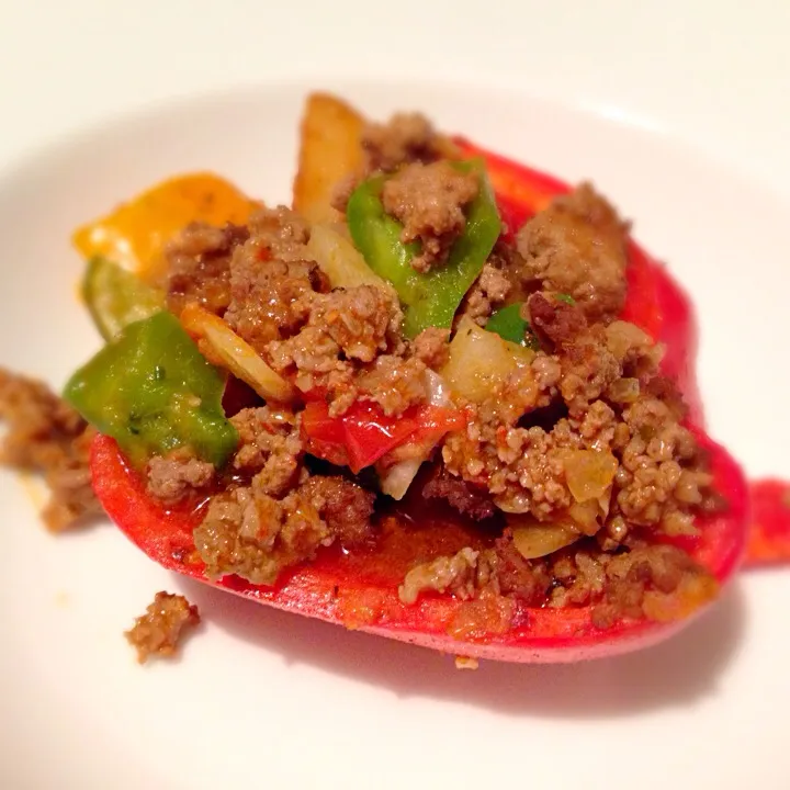 Filled Paprika with some additional vegetables|Jay Frogさん