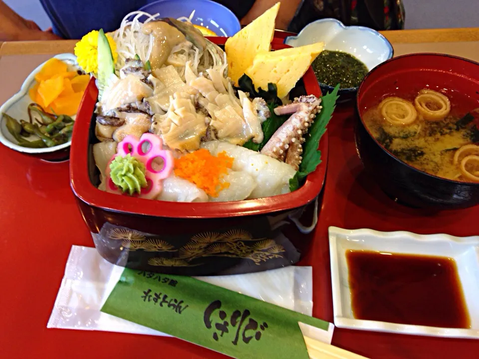 アワビ丼(昼食)|totoさん