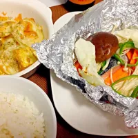 Snapdishの料理写真:厚揚げとじゃがいものチーズ焼きと秋鮭のホイル焼き|ささささん