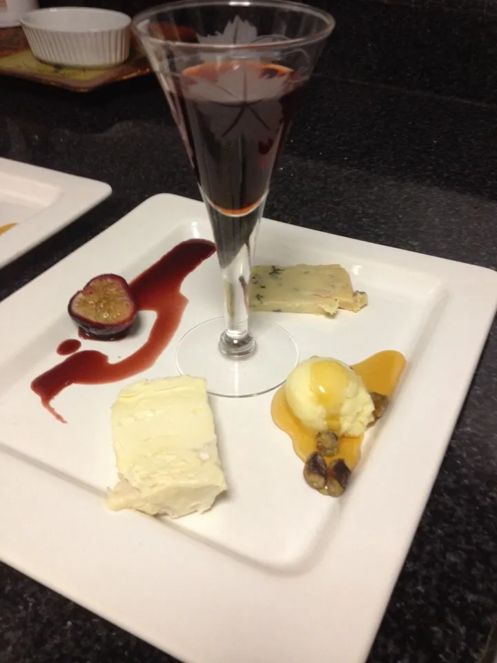 Cheese Course with Stilton, Dolce Bourgone, Goat Cheese IceCream with Honey and Pistachios and a Poached Fig with Port Sauce|Christine pavelkaさん