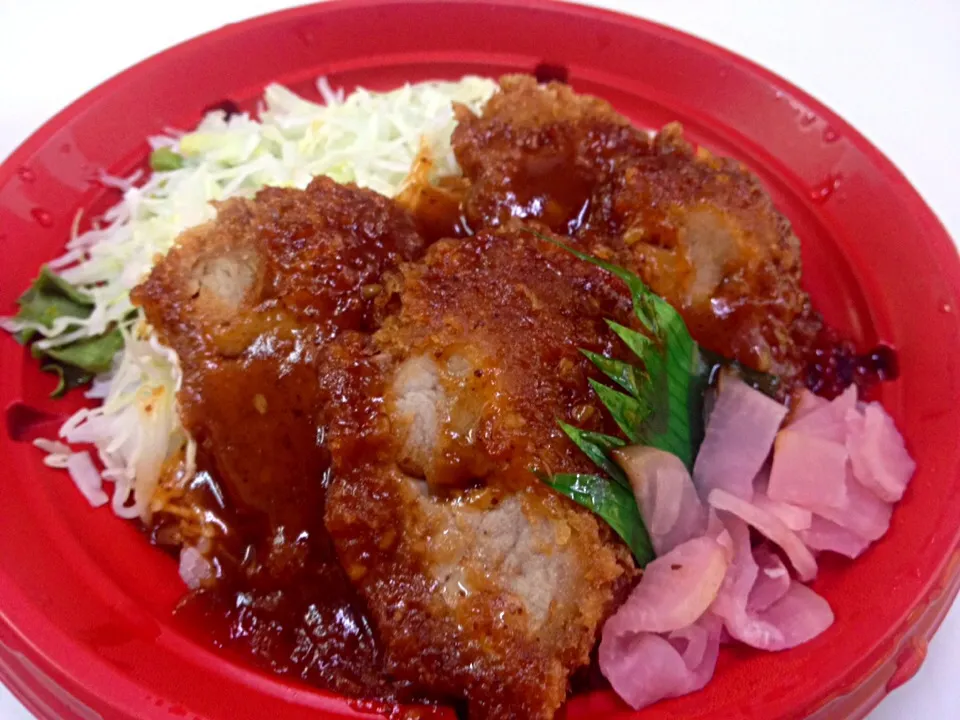 ごま風味ソースヒレカツ丼 いなげや|sakumaさん