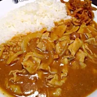 Snapdishの料理写真:ぶたしゃぶカレー|ランチ食べ歩きさん