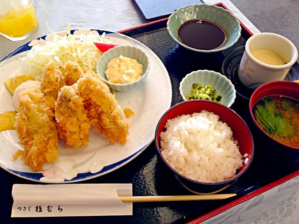 つきじ植むら カキフライ定食＆オレンジジュース|ponnaoさん