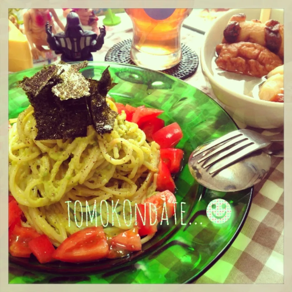 今日のトモコンダテは海苔と梅のアボカドパスタ💚❤🍝🍴✨|🇯🇵ともこちゃん。さん