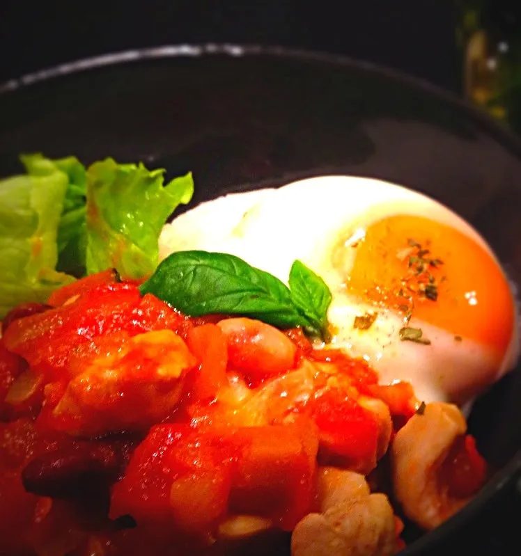 Snapdishの料理写真:”時短メニュー” チキンとBeansのトマト煮丼|さわこさん