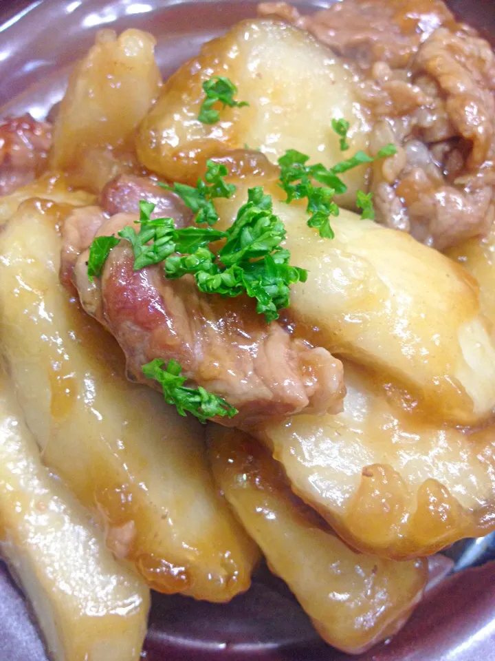 里芋と豚肉の照り煮✨|ひまさん