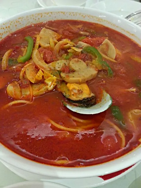 Seafood spaghetti in tomato soup~|Susanさん