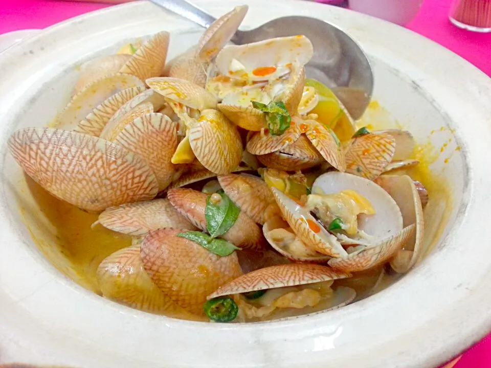 Claypot clam in Buttermilk sauce|Velma Annさん