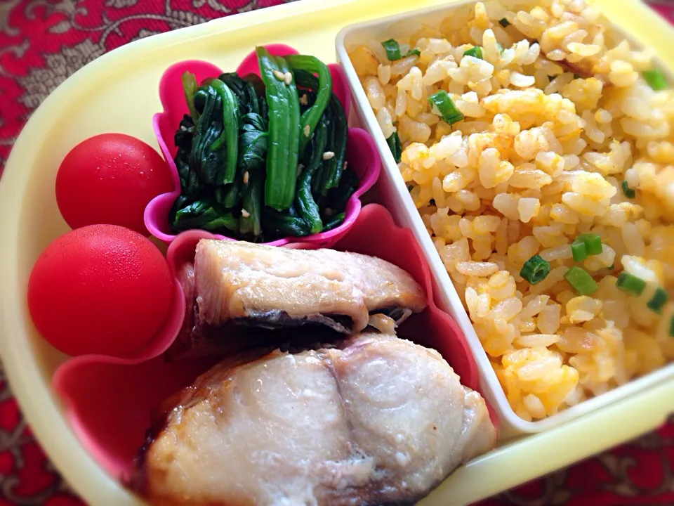 玉子ピラフと塩鯖弁当|もえさん