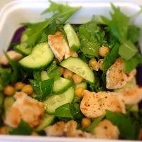 Cucumber, chicken and mint salad|Amy Robinsonさん