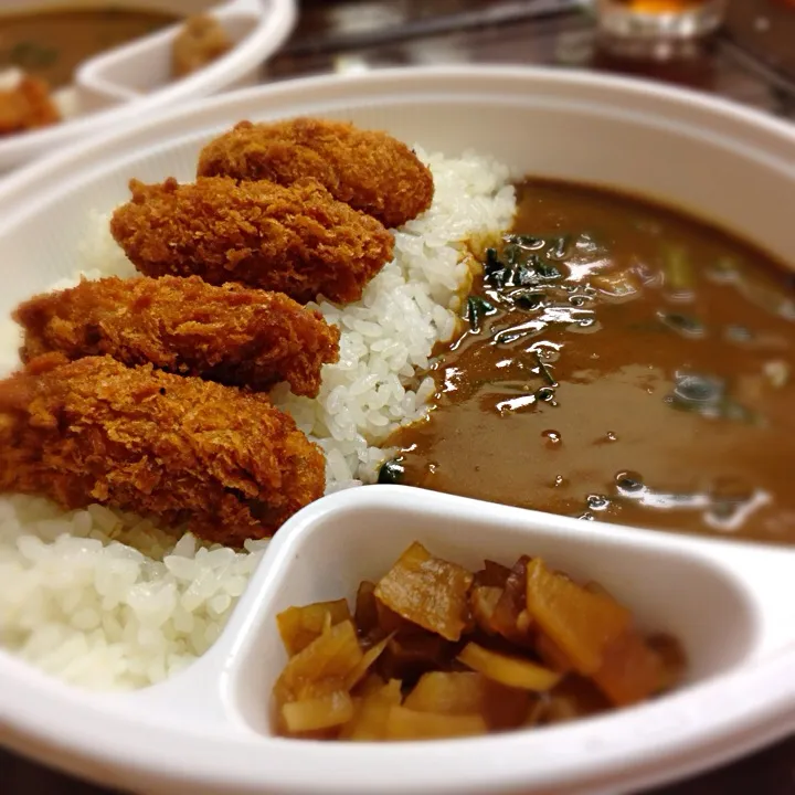 今日の賄い♡カキフライほうれん草カレー2辛|ちっきーさん