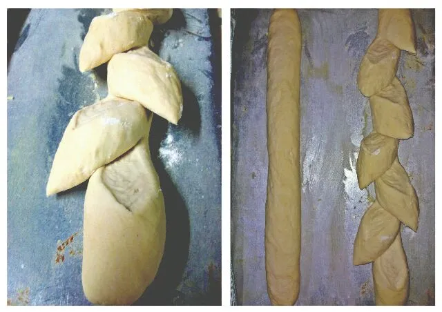 Snapdishの料理写真:Baking some french bread and pain d'epi bread.|The Lofi Cookingさん