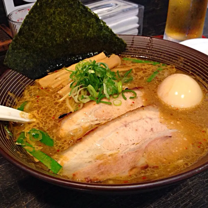 味噌ラーメン＋カスタム@麺や Bar 渦(本鵠沼)|塩豚骨さん