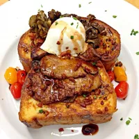 Savory Brioche Toast with Foie Gras, Poached Egg, Sour Cherry Reduction|zikazakaさん