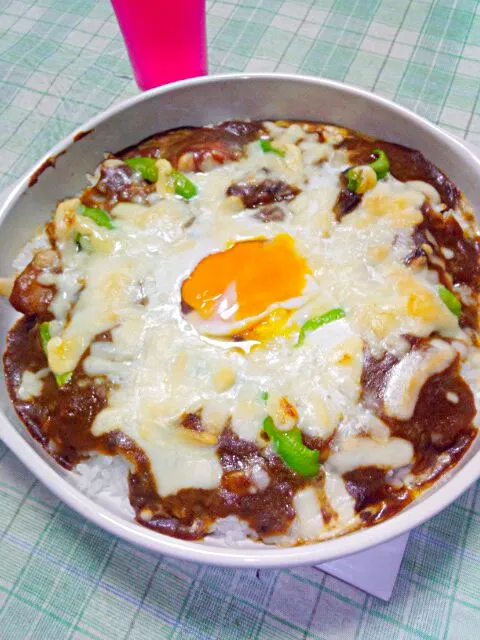 Snapdishの料理写真:前日のカレー残りのカレードリア|うたかた。さん