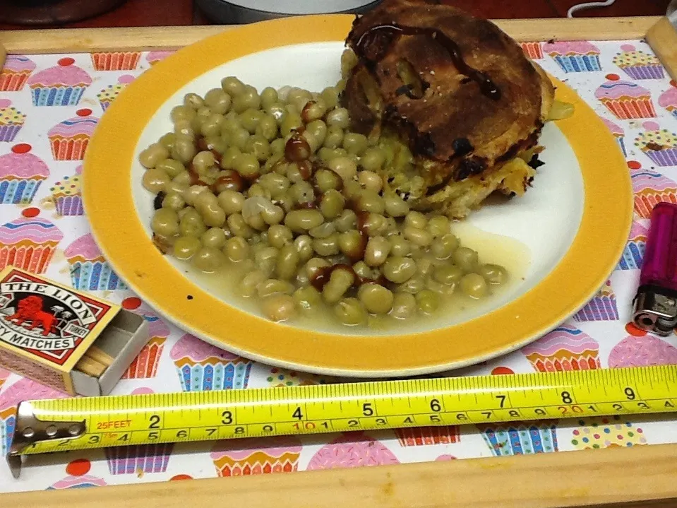 Mushroom pie and marrowfat peas|Alan (Fred) Pipesさん