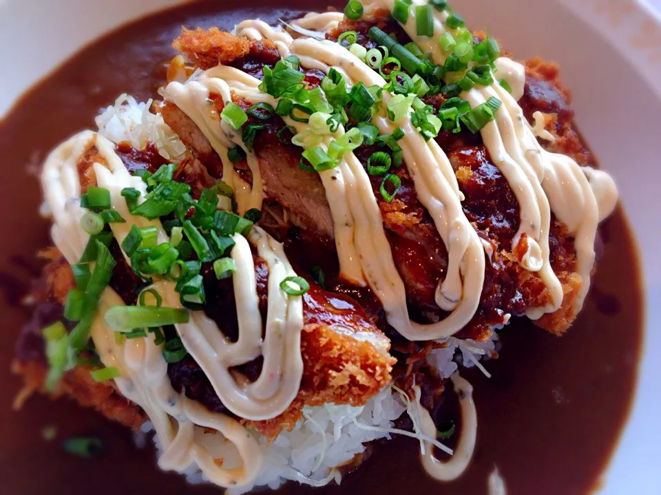 朝からガッツリ、三洲 戦 カレー丼|あつしさん