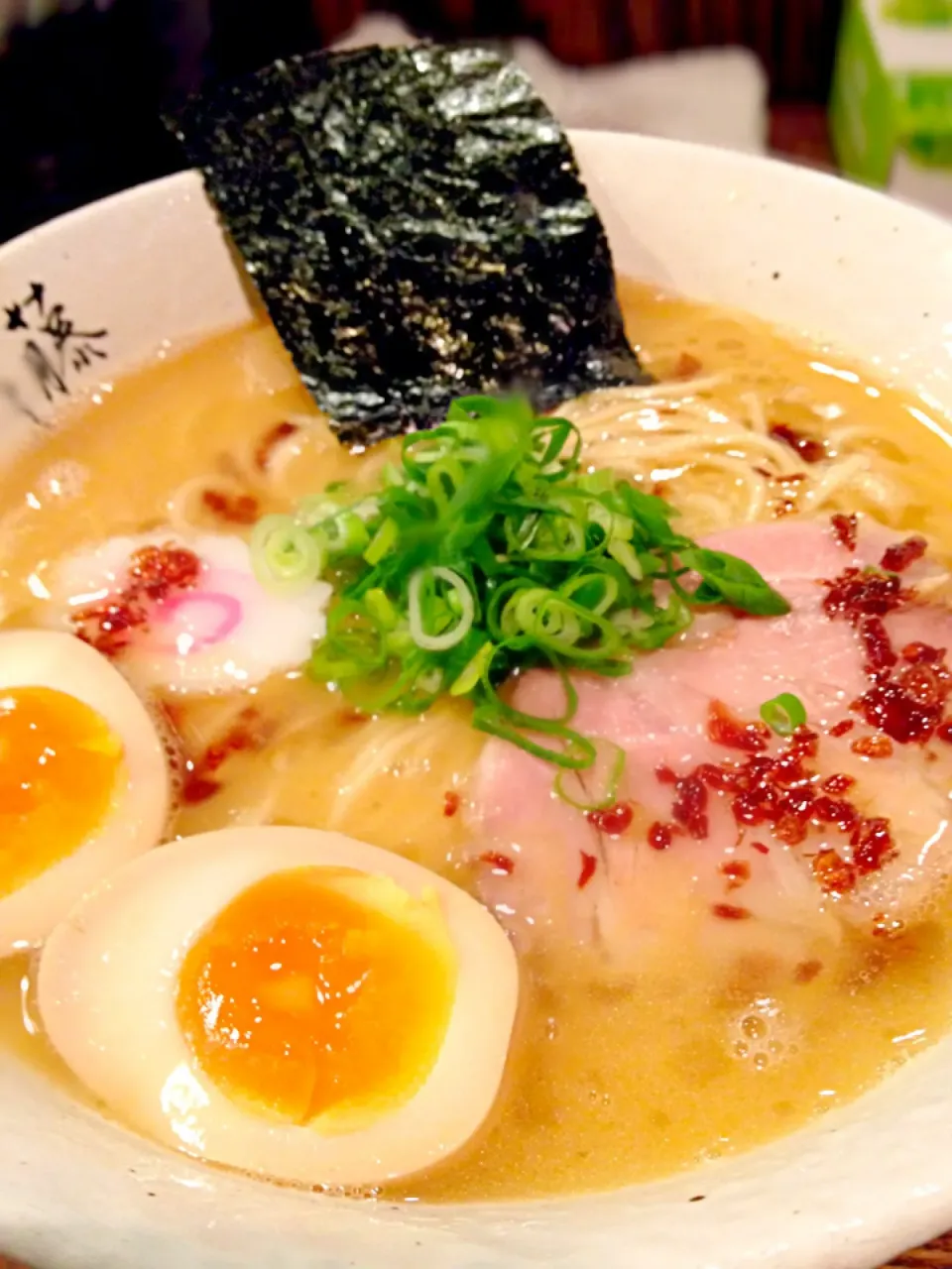 濃厚鶏白湯味玉ラーメン！どろっとしたスープ。|Tomyさん