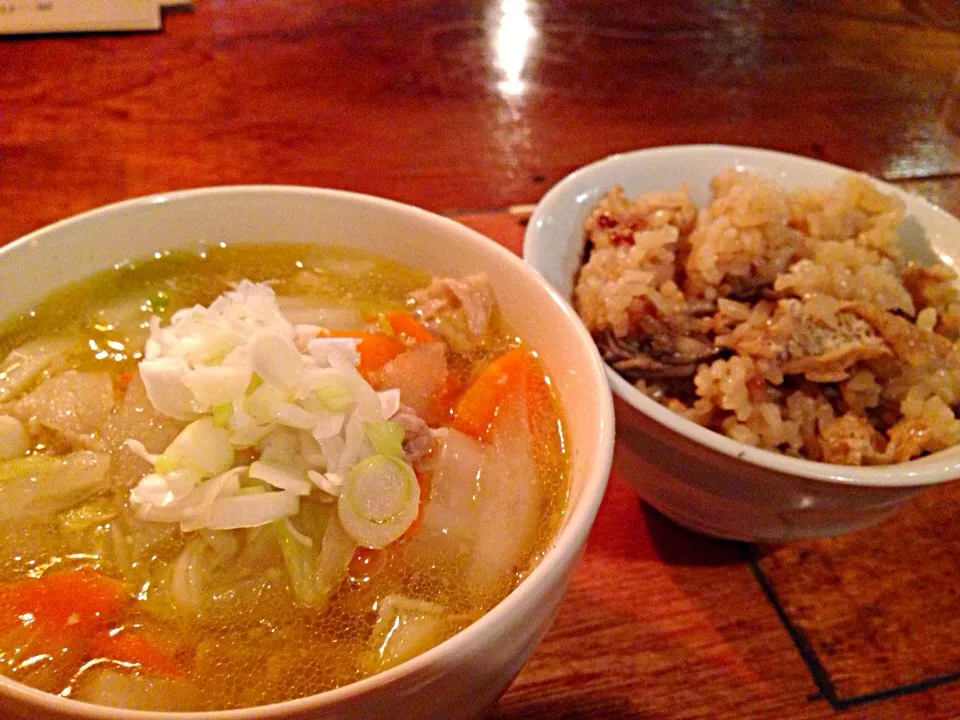 豚汁と舞茸の炊き込みご飯！|とめっこさん