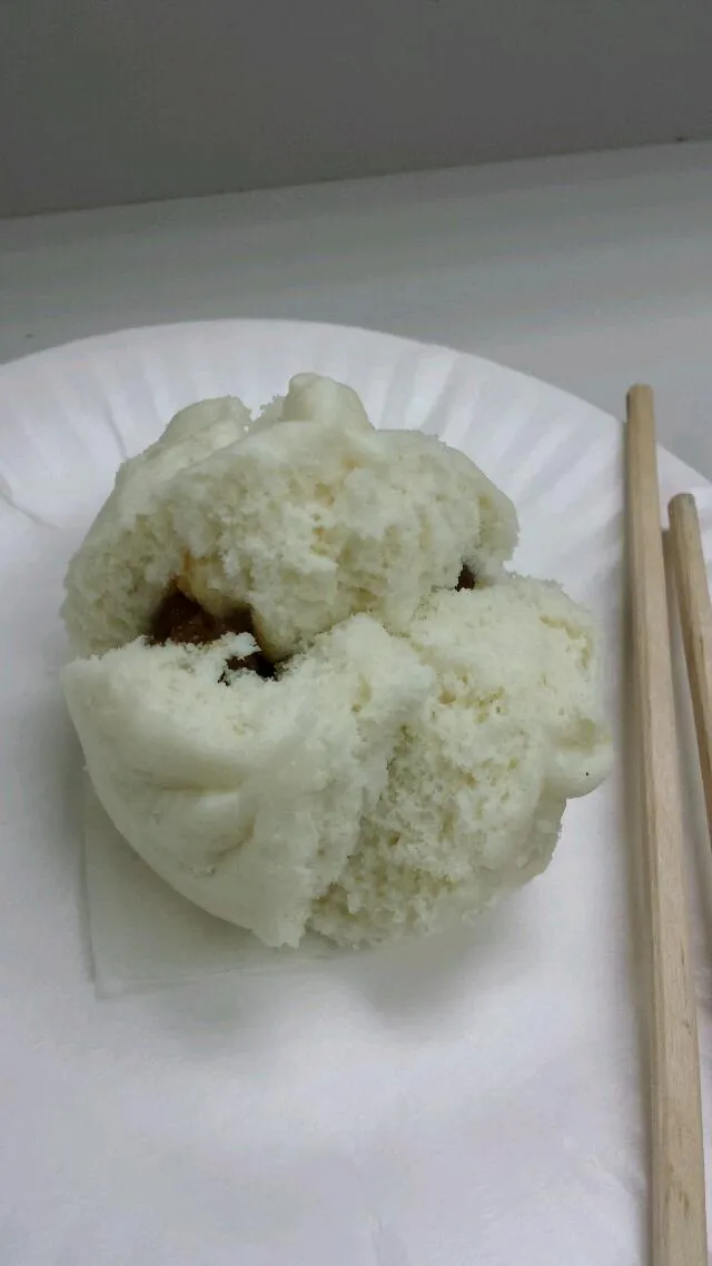 Snapdishの料理写真:Chai siu bun|Joyceさん