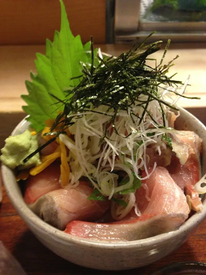 新秋刀魚たたきと鰤丼|佐藤邦義さん