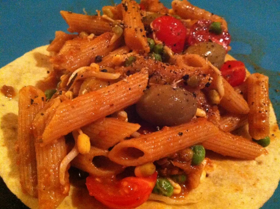 Snapdishの料理写真:Fiery vegetable chilli pasta w/ tortilla base|Nick Hiderさん