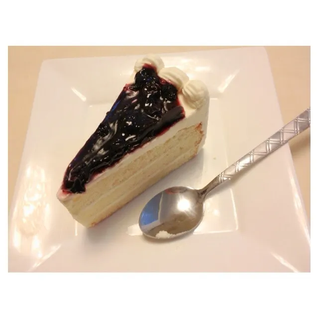 Blueberry chessecake 🍰😋|EARNS❁さん