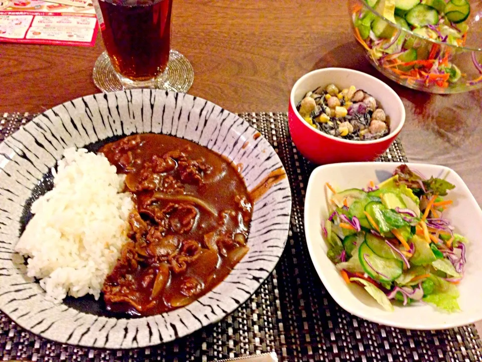 新居で始めてのお料理^_^ハヤシライス、野菜サラダ、ミックスビーンズとひじきマヨネーズあえ☆|kaoさん