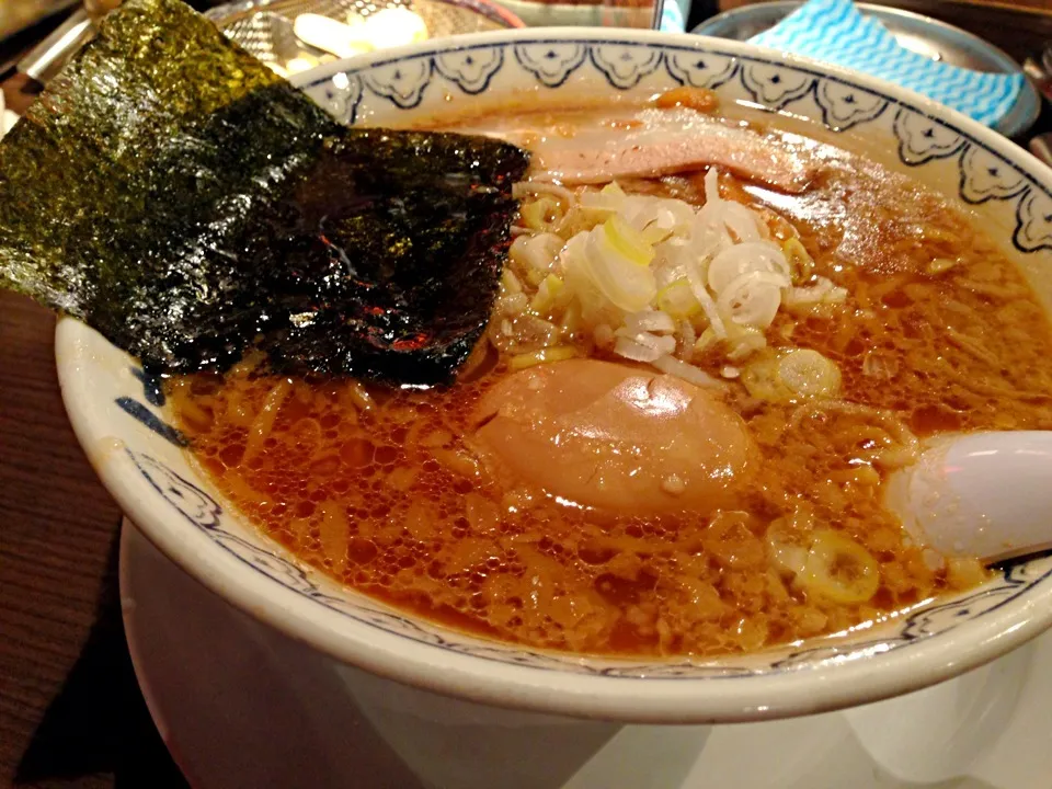 秋葉原で食べた(((o(*ﾟ▽ﾟ*)o)))日本にいる第五日、俺！秋葉原へ行った！ラーメンは......アブラ∑(ﾟДﾟ)多いな|TOrangeNiGHtさん