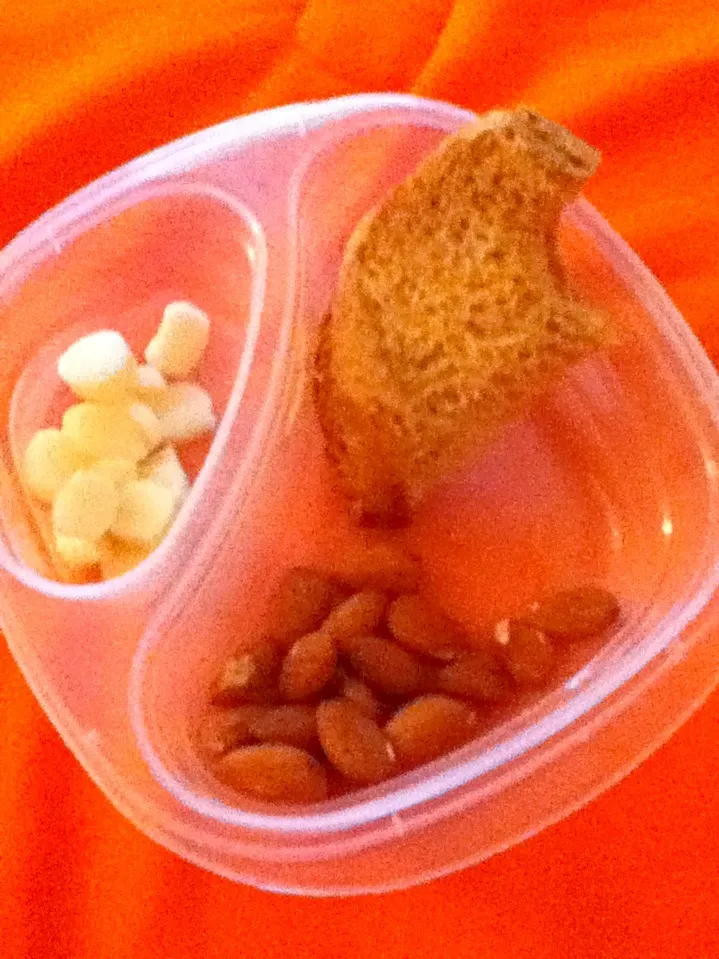 PB , Cheese , And Almonds|Laurenさん