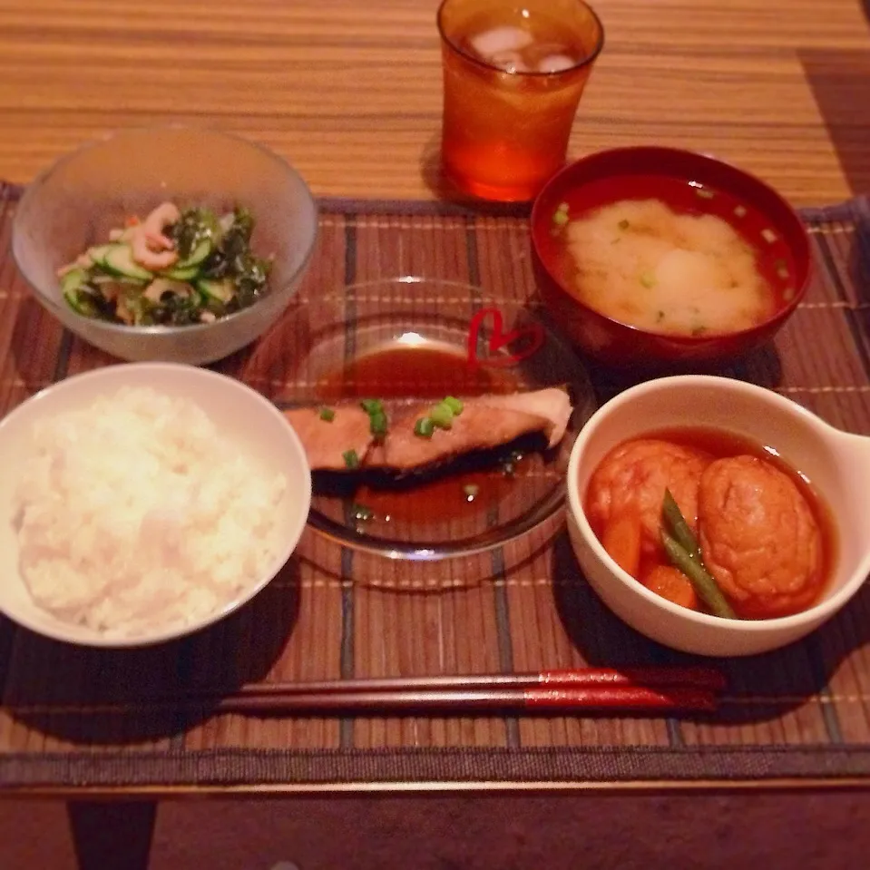 ぶりの照り焼き、魚河岸揚げの煮物、きゅうりの酢の物|はるさん