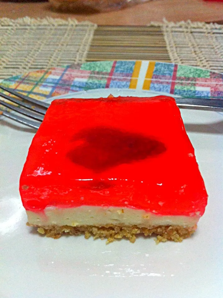 Strawberry heart jelly cheesecake|Trish Wongさん