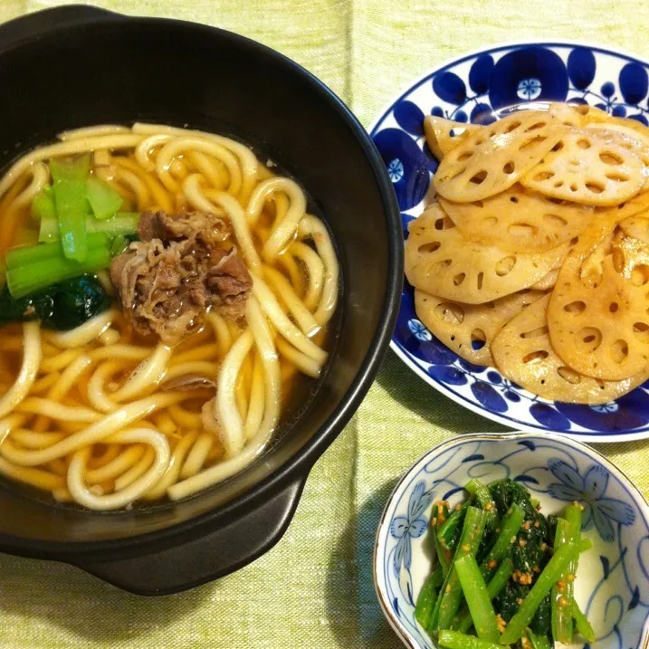 肉うどん、蓮根のきんぴら、小松菜の胡麻和え|きりママさん