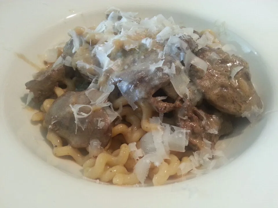 Creamy fusilli lunghi bucati with chickenlivers|Frank&Jolanda - Eteninbeeldさん