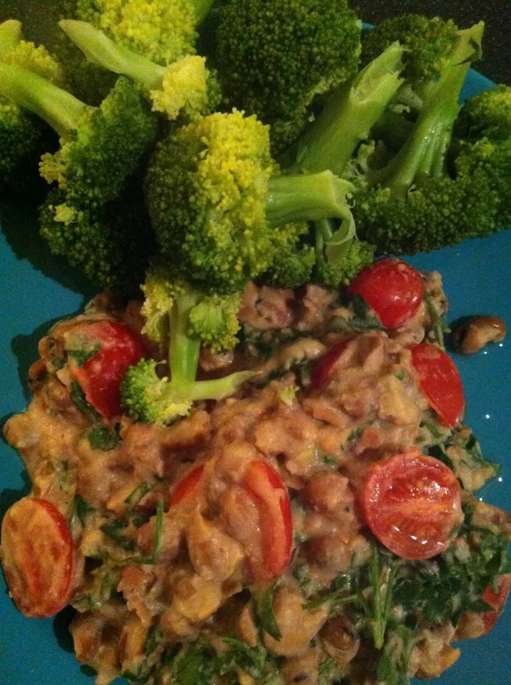 Broccoli & fava beans with tahini, parsley & tomatoes|Nick Hiderさん