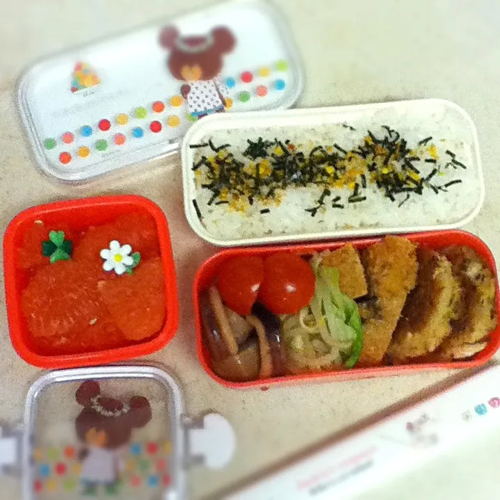 Today's JK lunch box. お揃いのデザート入れを買いました^^|hoppycowさん