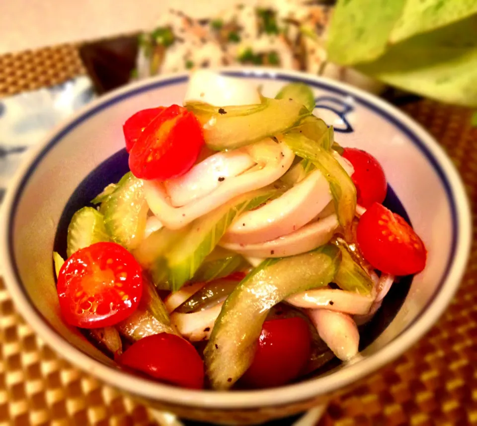 Salad: marinated squid rings, grape tomatoes and celery|Kirk Awiamさん