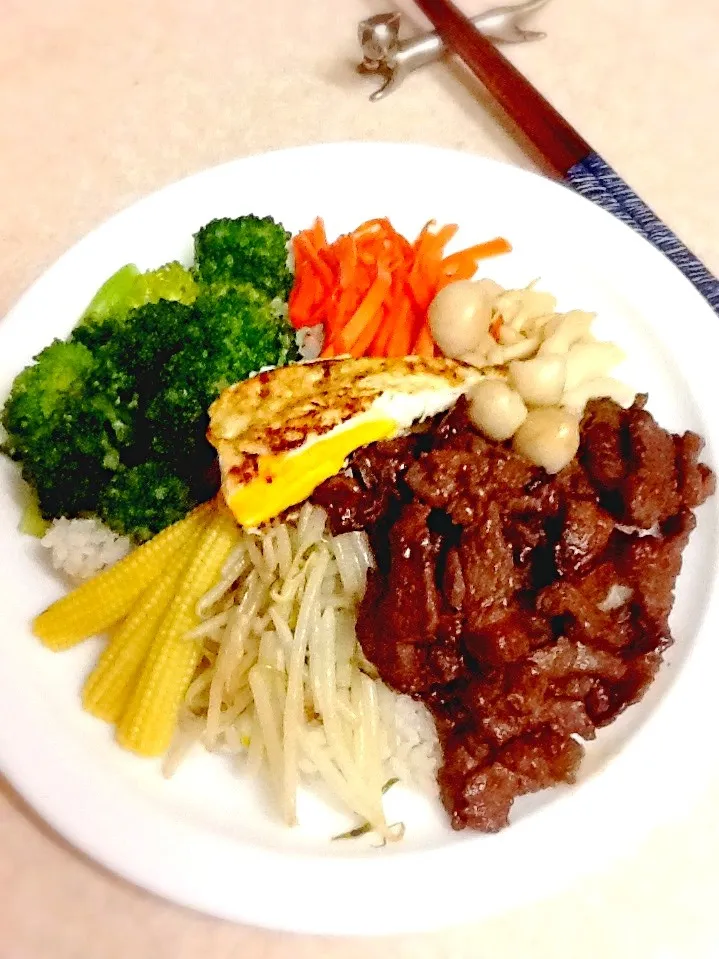 🐮ビビンバ風焼肉丼|さとう かおりさん